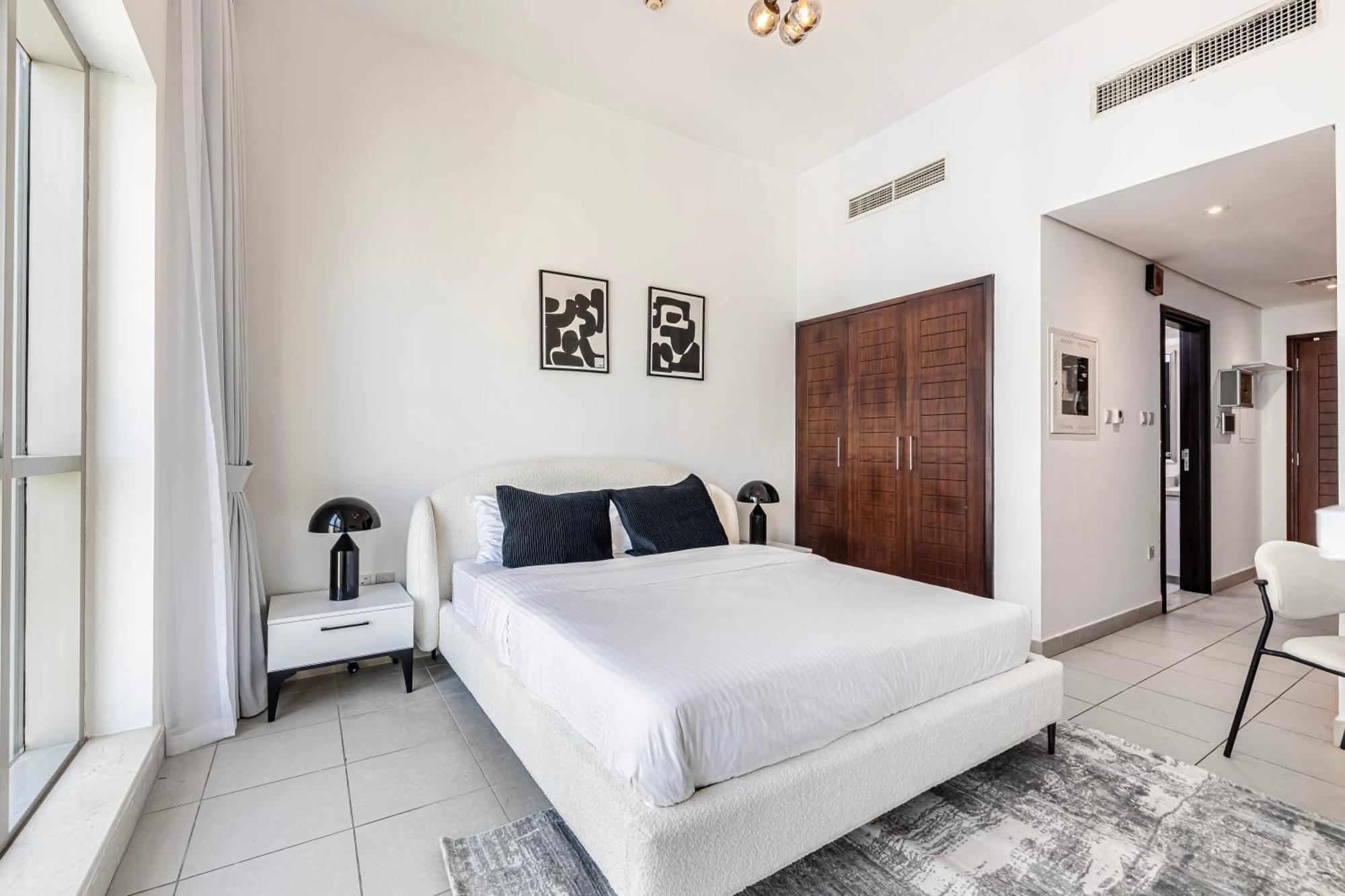 Studio Boulevard Central, City View, Downtown